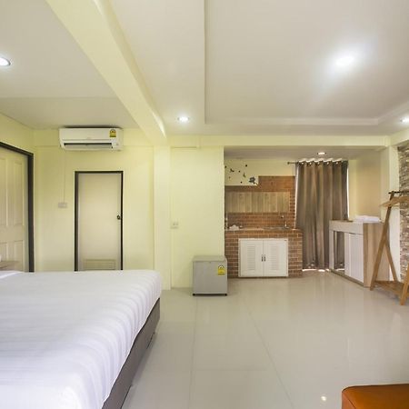 Petchsiri Room เพชรสิริรูม Ban Sai Mai Buitenkant foto