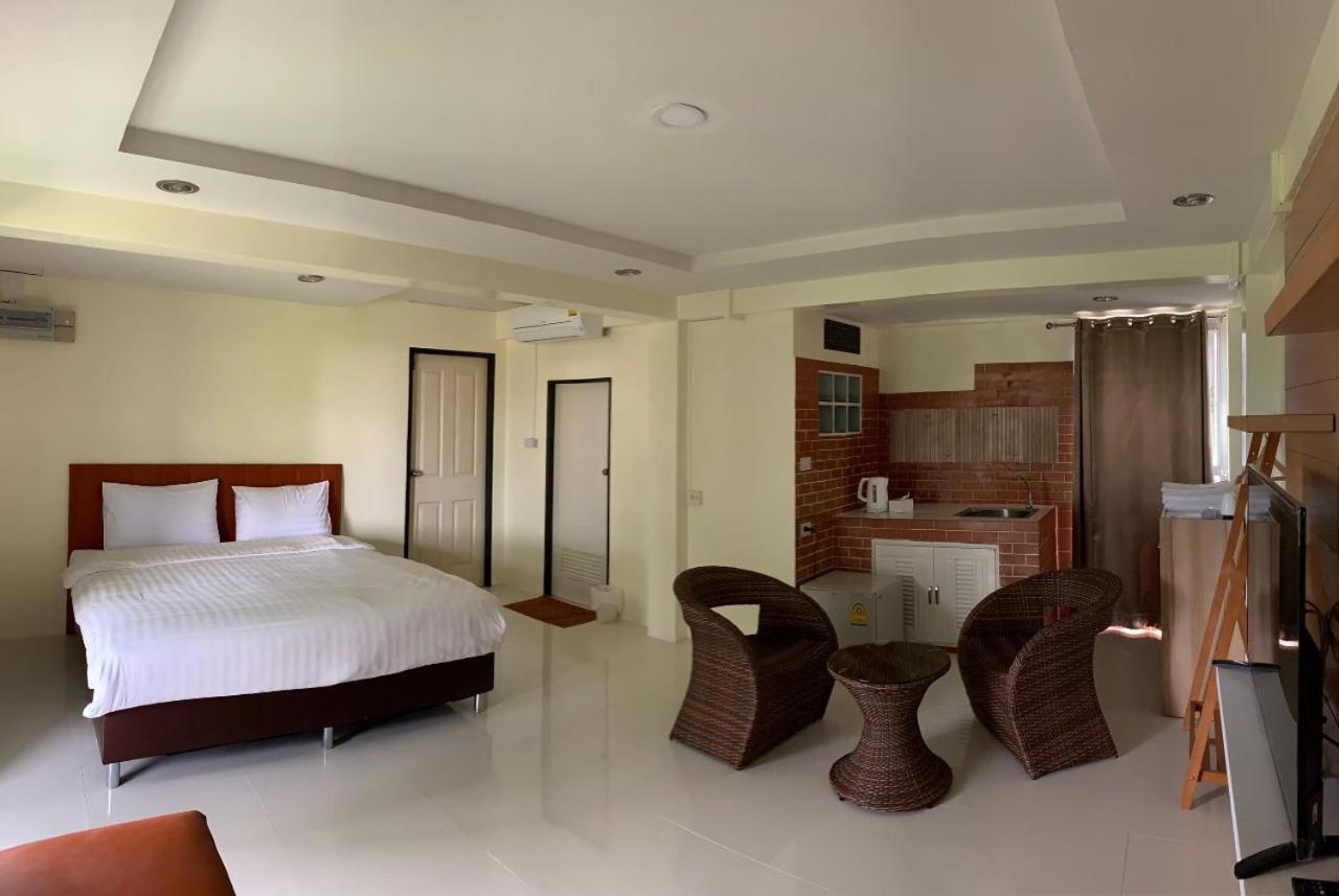 Petchsiri Room เพชรสิริรูม Ban Sai Mai Buitenkant foto
