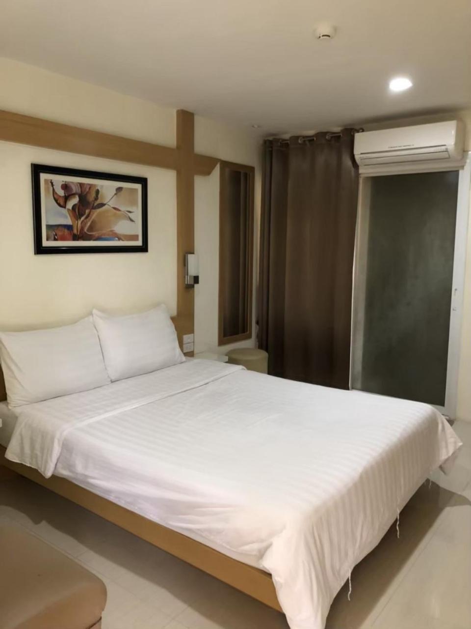 Petchsiri Room เพชรสิริรูม Ban Sai Mai Buitenkant foto