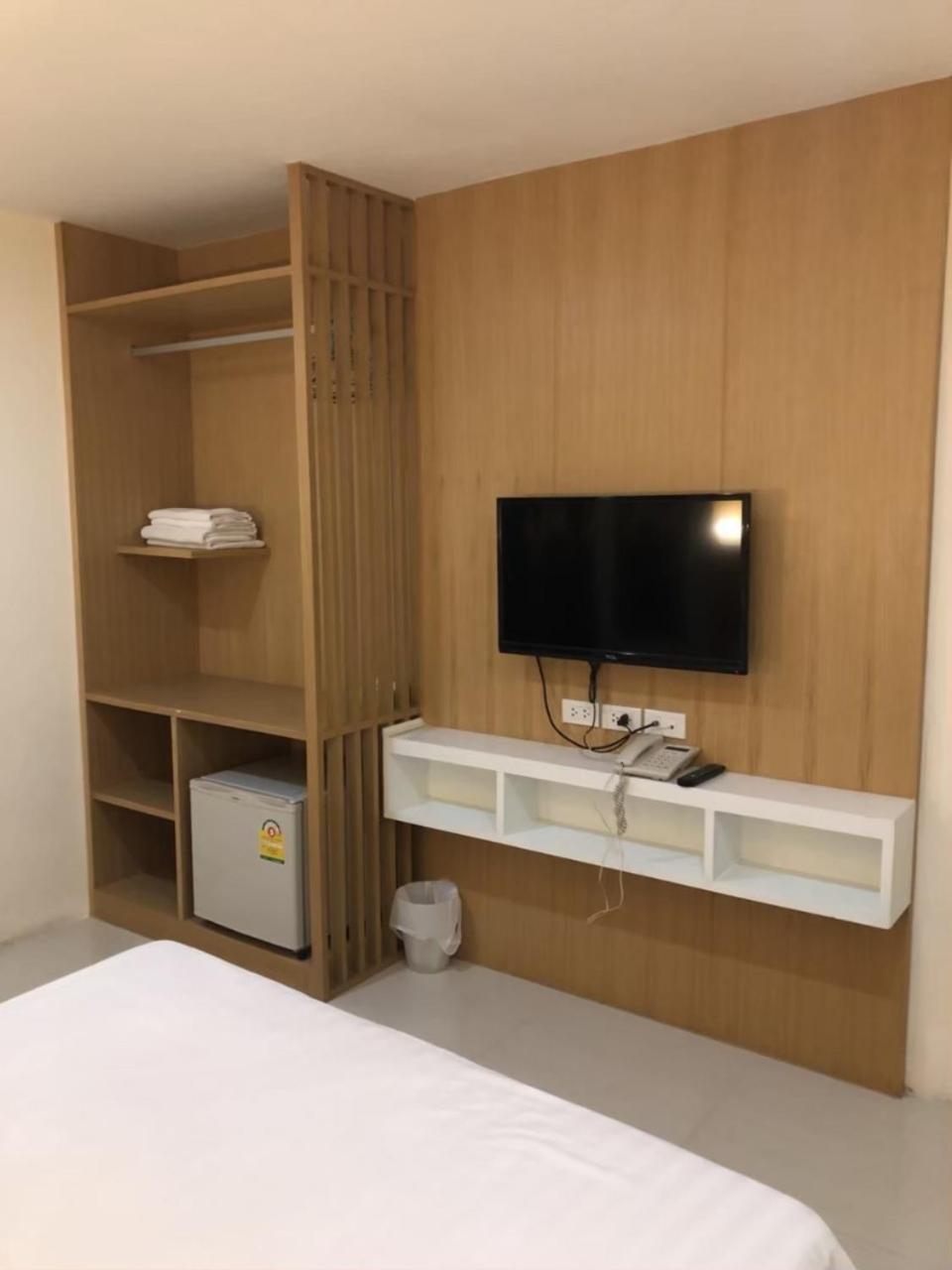 Petchsiri Room เพชรสิริรูม Ban Sai Mai Buitenkant foto